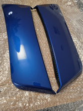 Load image into Gallery viewer, Mustang (15-23) GT Performance Side Scoops - Lightning Blue
