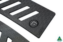 Load image into Gallery viewer, VE Commodore Sedan Rear Window Vents (Pair)
